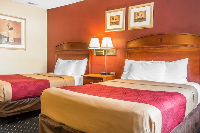 Imagen de la habitación del Hotel Red Carpet Inn Philadelphia Airport. Foto 15