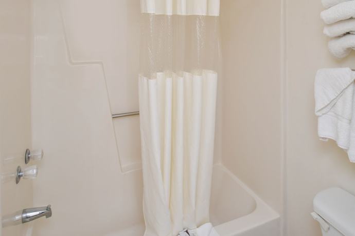 Imagen de la habitación del Hotel Red Carpet Inn Pulaski. Foto 15