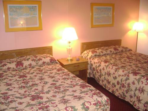 Imagen de la habitación del Hotel Red Carpet Inn Rome. Foto 4