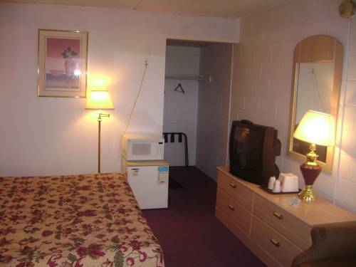 Imagen de la habitación del Hotel Red Carpet Inn Rome. Foto 5
