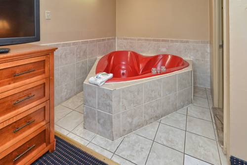 Imagen de la habitación del Hotel Red Carpet Inn, Stamford Centro. Foto 5