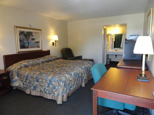 Imagen de la habitación del Hotel Red Carpet Inn Terre Haute. Foto 16