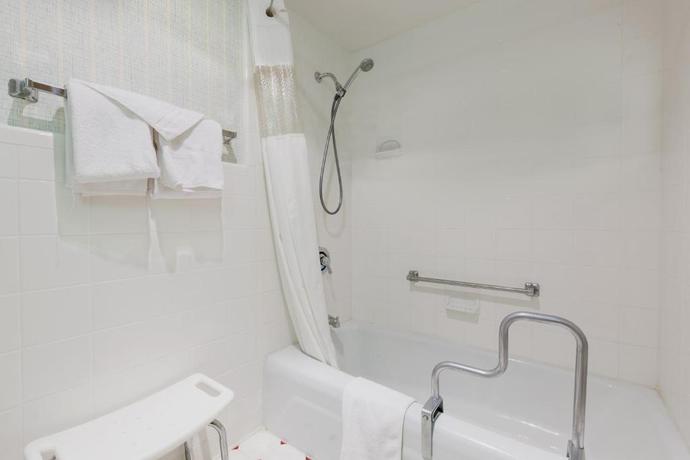 Imagen general del Hotel Red Carpet Inn & Suites Hazelton. Foto 2