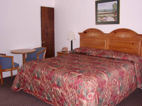 Imagen de la habitación del Hotel Red Carpet Inn & Suites Morgantown. Foto 3