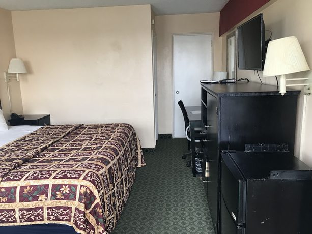 Imagen de la habitación del Hotel Red Carpet Inn and Suites, Atlantic City. Foto 2