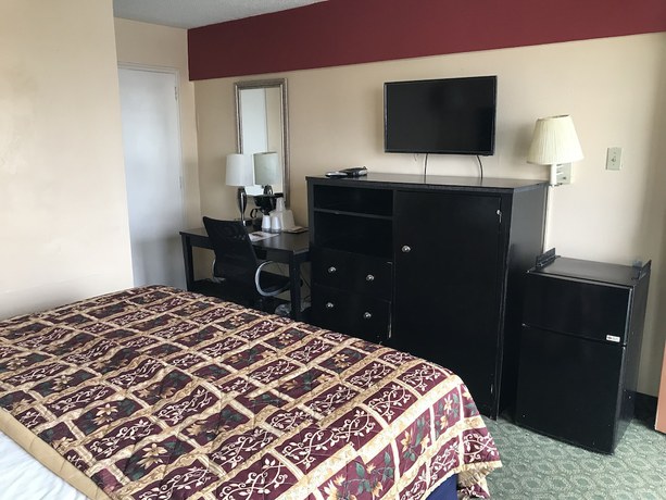 Imagen de la habitación del Hotel Red Carpet Inn and Suites, Atlantic City. Foto 4