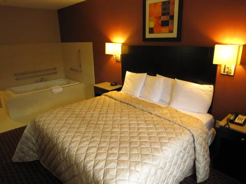 Imagen de la habitación del Hotel Red Carpet Inn and Suites Monmouth Jtc. Foto 10