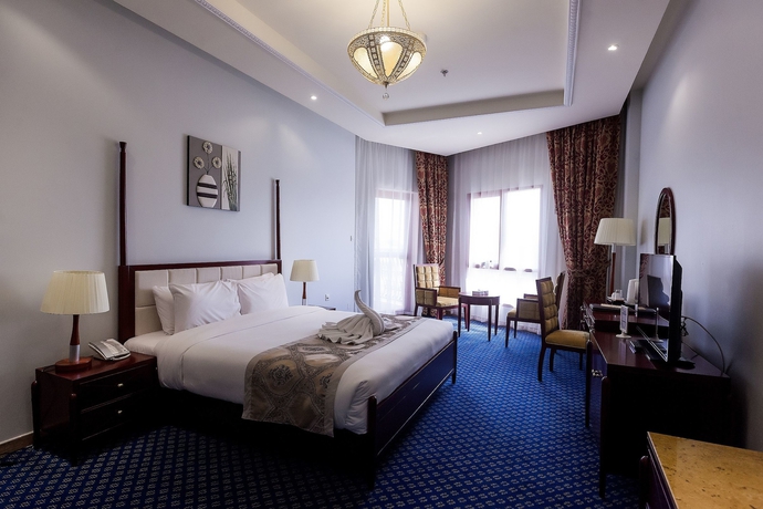 Imagen de la habitación del Hotel Red Castle. Foto 10