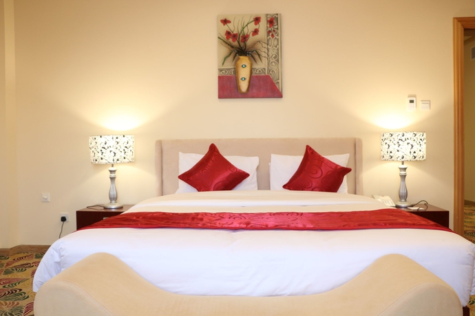 Imagen de la habitación del Hotel Red Castle. Foto 17