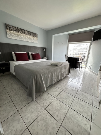 Imagen de la habitación del Hotel Red Centric Santiago. Foto 16