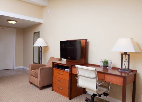 Imagen de la habitación del Hotel Red Cottage Inn. Foto 11