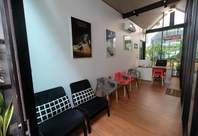 Imagen de los interiores del Hotel Red Door. Foto 16