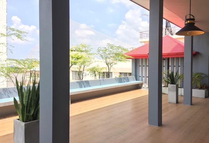 Imagen de los exteriores del Hotel Red Door. Foto 12