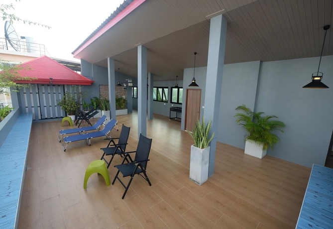 Imagen de los exteriores del Hotel Red Door. Foto 13