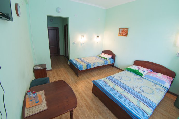 Imagen de la habitación del Hotel Red. Foto 13