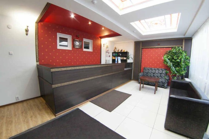 Imagen de los interiores del Hotel Red. Foto 18