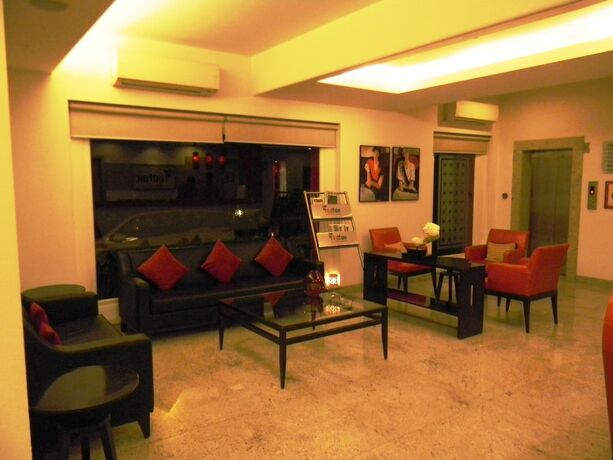 Imagen general del Hotel Red Fox, East Delhi. Foto 3