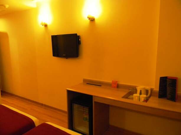 Imagen general del Hotel Red Fox, East Delhi. Foto 9