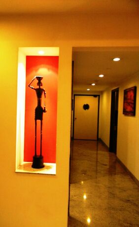 Imagen general del Hotel Red Fox, East Delhi. Foto 11