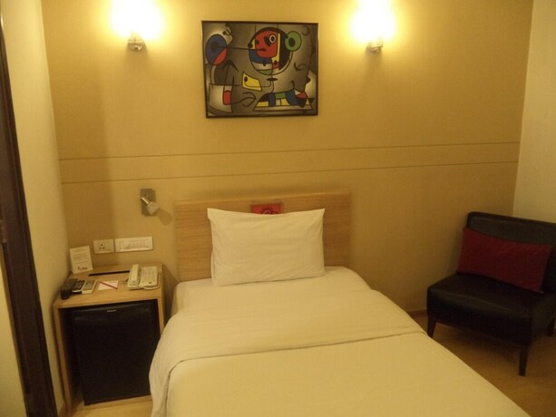 Imagen de la habitación del Hotel Red Fox, East Delhi. Foto 28