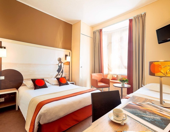 Imagen de la habitación del Hotel Red Fox. Foto 11