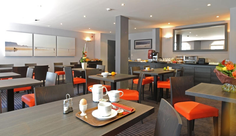 Imagen del bar/restaurante del Hotel Red Fox. Foto 2