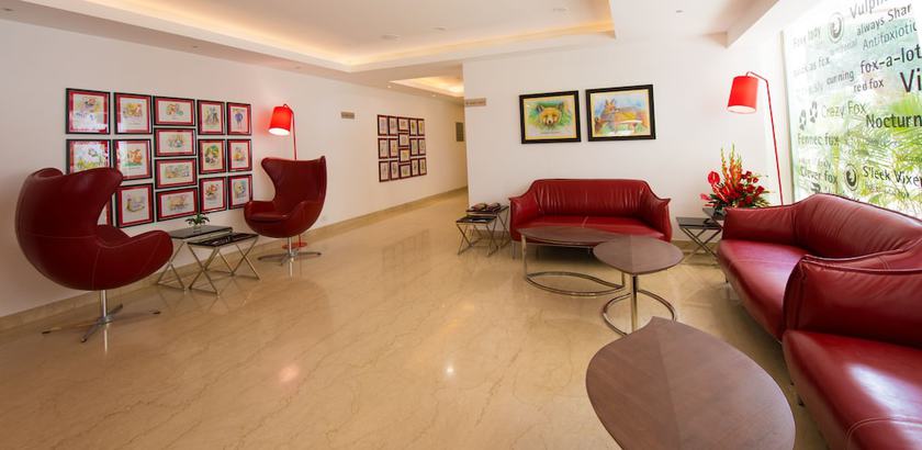 Imagen de los interiores del Hotel Red Fox - Tiruchirappalli. Foto 17