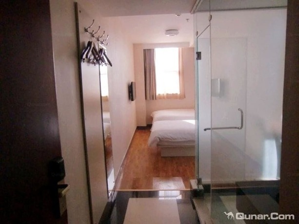 Imagen de la habitación del Hotel Red Gulf Hotel. Foto 13