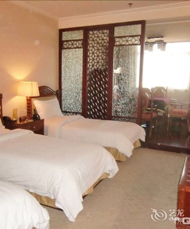 Imagen de la habitación del Hotel Red Gulf Hotel. Foto 14