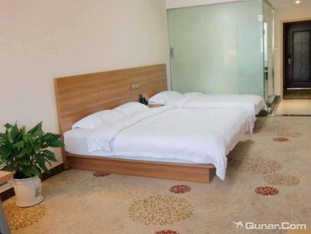 Imagen de la habitación del Hotel Red Gulf Hotel. Foto 17