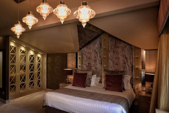 Imagen de la habitación del Hotel Red Hall. Foto 7