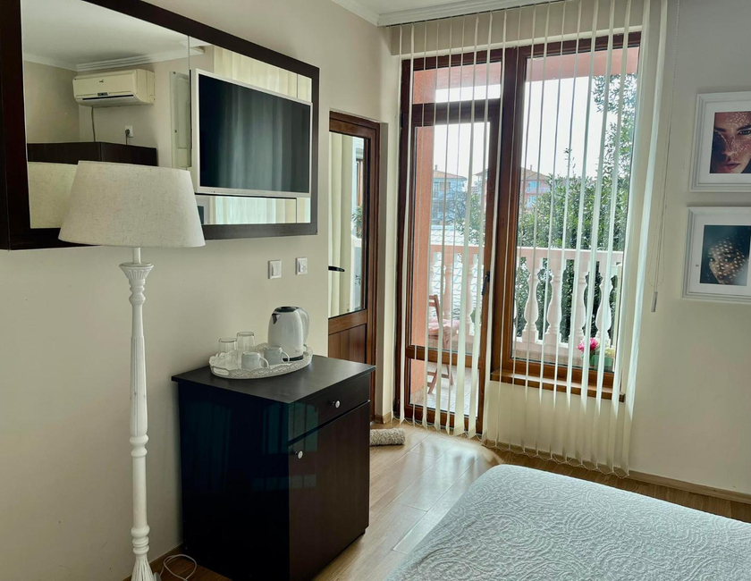 Imagen general del Hotel Red House Family. Foto 12