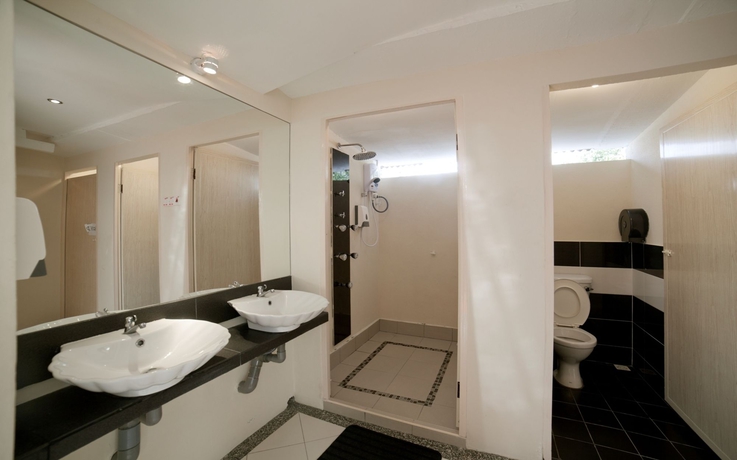 Imagen de la habitación del Hotel Red Inn Cabana. Foto 11