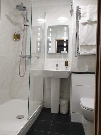 Imagen de la habitación del Hotel Red Lion, Basingstoke and Deane. Foto 5