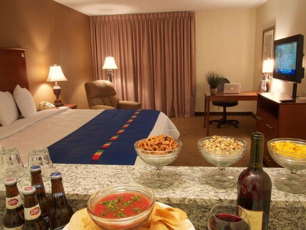Imagen de la habitación del Hotel Red Lion Hotel Houston Intercontinental Airport. Foto 4
