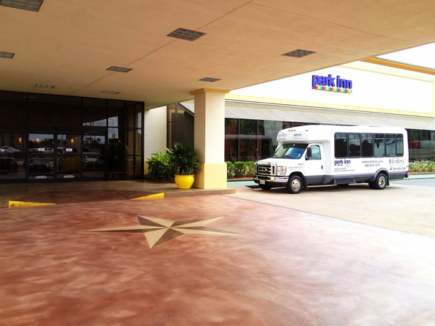 Imagen de los exteriores del Hotel Red Lion Hotel Houston Intercontinental Airport. Foto 7