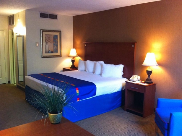 Imagen de la habitación del Hotel Red Lion Hotel Houston Intercontinental Airport. Foto 5