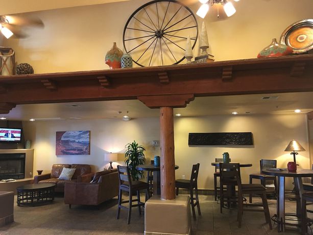 Imagen de los interiores del Hotel Red Lion Inn And Suites Goodyear Phoenix. Foto 17