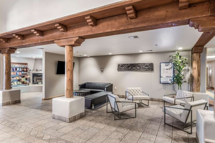 Imagen de los interiores del Hotel Red Lion Inn And Suites Goodyear Phoenix. Foto 19