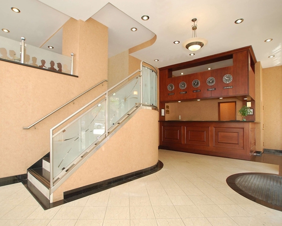 Imagen de los interiores del Hotel Red Lion Inn And Suites Long Island City. Foto 16