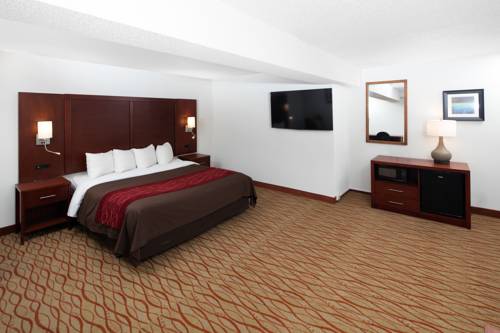 Imagen de la habitación del Hotel Red Lion Inn & Suites Auburn. Foto 6