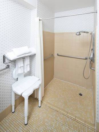 Imagen de la habitación del Hotel Red Lion Inn & Suites Auburn. Foto 8