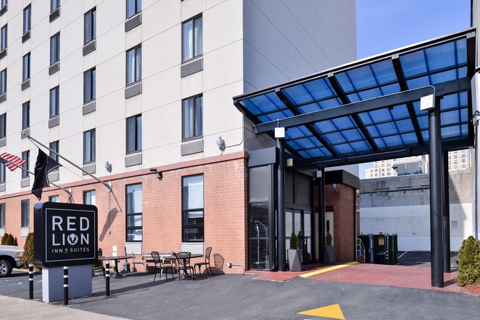Imagen general del Hotel Red Lion Inn & Suites Brooklyn. Foto 3