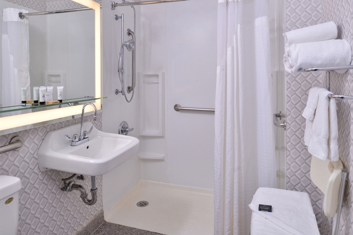 Imagen de la habitación del Hotel Red Lion Inn & Suites Brooklyn. Foto 9