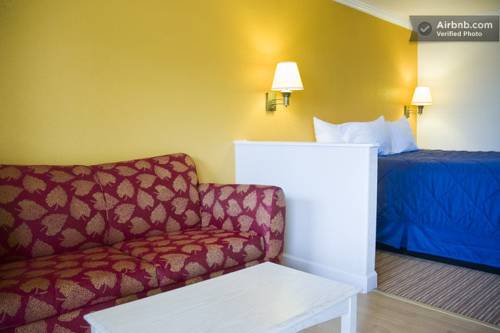 Imagen de la habitación del Hotel Red Lion Inn & Suites Lemoore. Foto 5