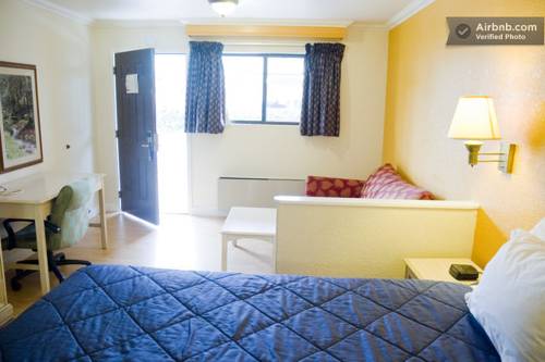 Imagen de la habitación del Hotel Red Lion Inn & Suites Lemoore. Foto 6