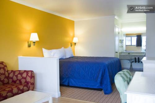 Imagen de la habitación del Hotel Red Lion Inn & Suites Lemoore. Foto 7