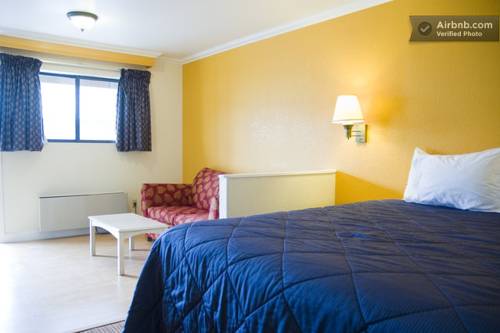 Imagen de la habitación del Hotel Red Lion Inn & Suites Lemoore. Foto 8