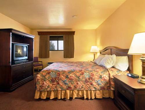 Imagen de la habitación del Hotel Red Lion Inn & Suites Lemoore. Foto 16