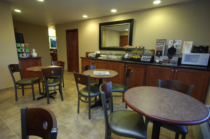 Imagen del bar/restaurante del Hotel Red Lion Inn & Suites Vancouver. Foto 2